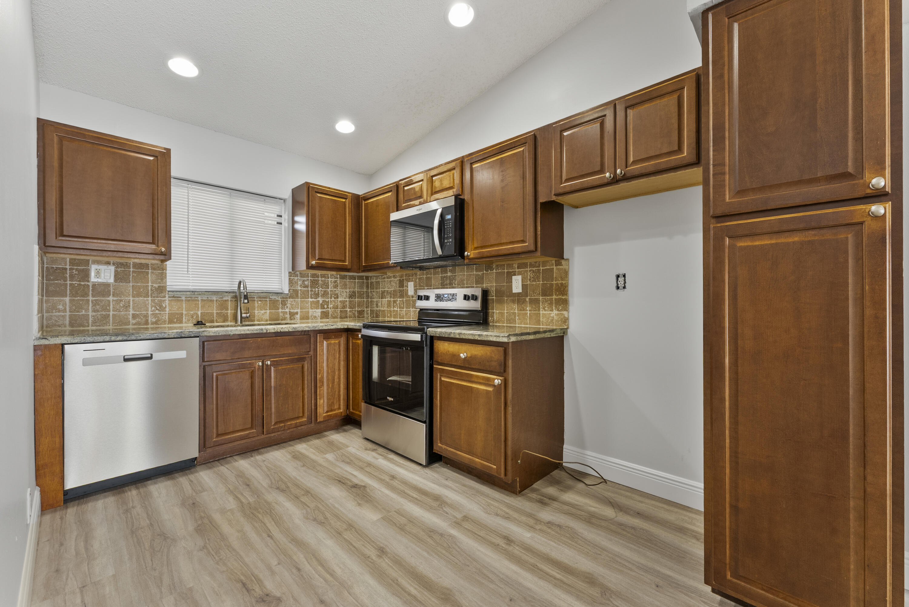 2900 Olivewood Terrace # 201 — Photo 5