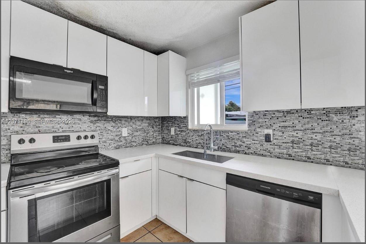 1154 NE 103 Street # 1 — Photo 2