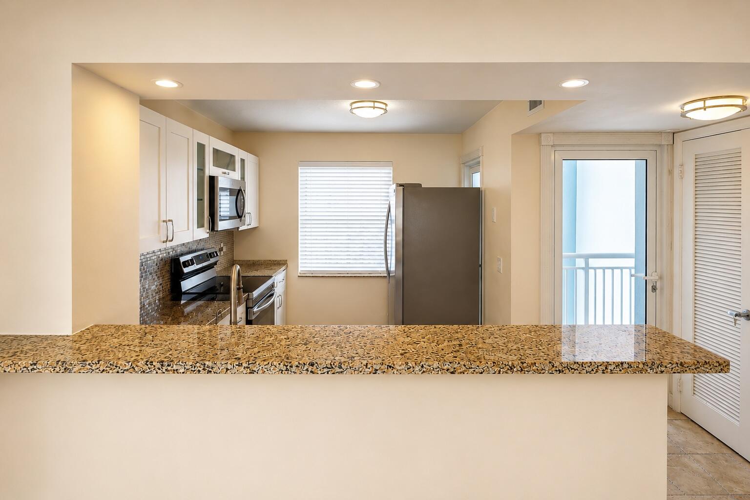 201 N Ocean Boulevard # 608 — Photo 5