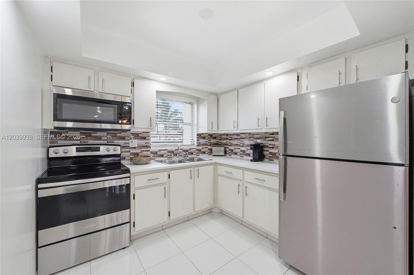 2894 E Crosley Dr E # D, West Palm Beach FL 33415