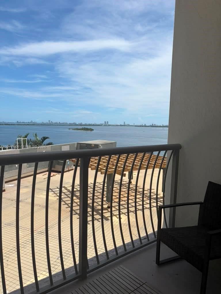 1750 N Bayshore Dr # 1203 — Photo 2