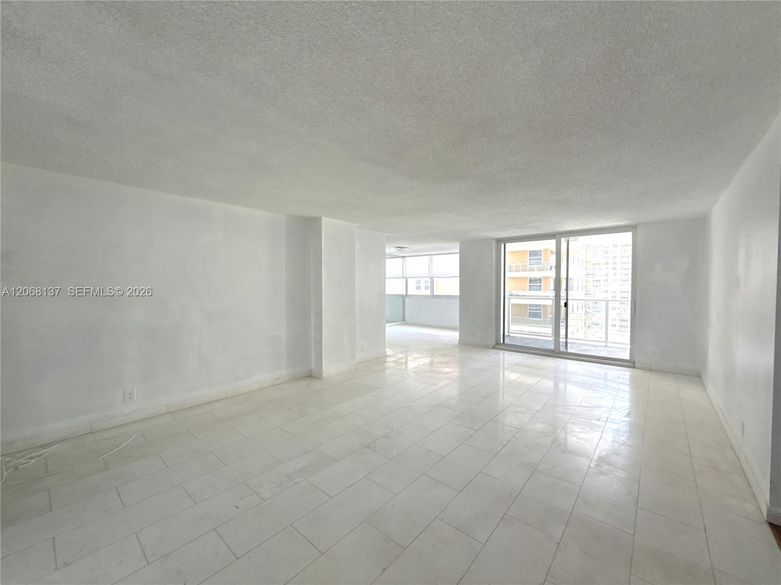 1904 S Ocean Dr # 1206 — Photo 3