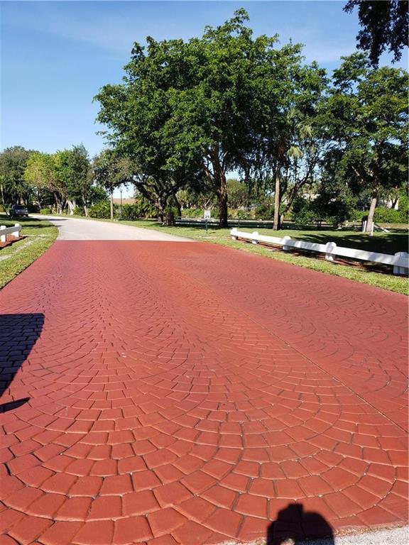 4259 NW Wood Ride Road # E, Boynton Beach FL 33436