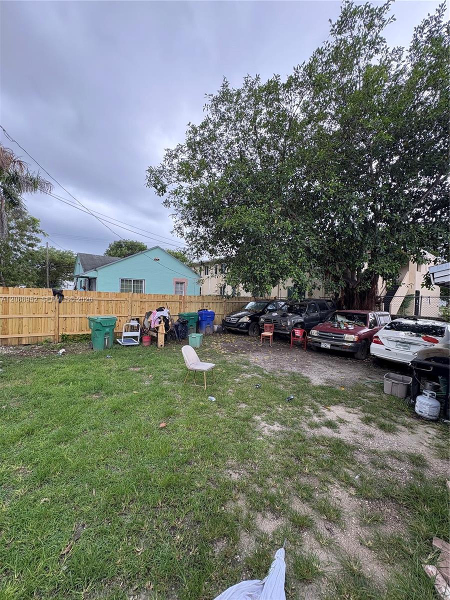 7822 NE Miami Ct — Photo 4