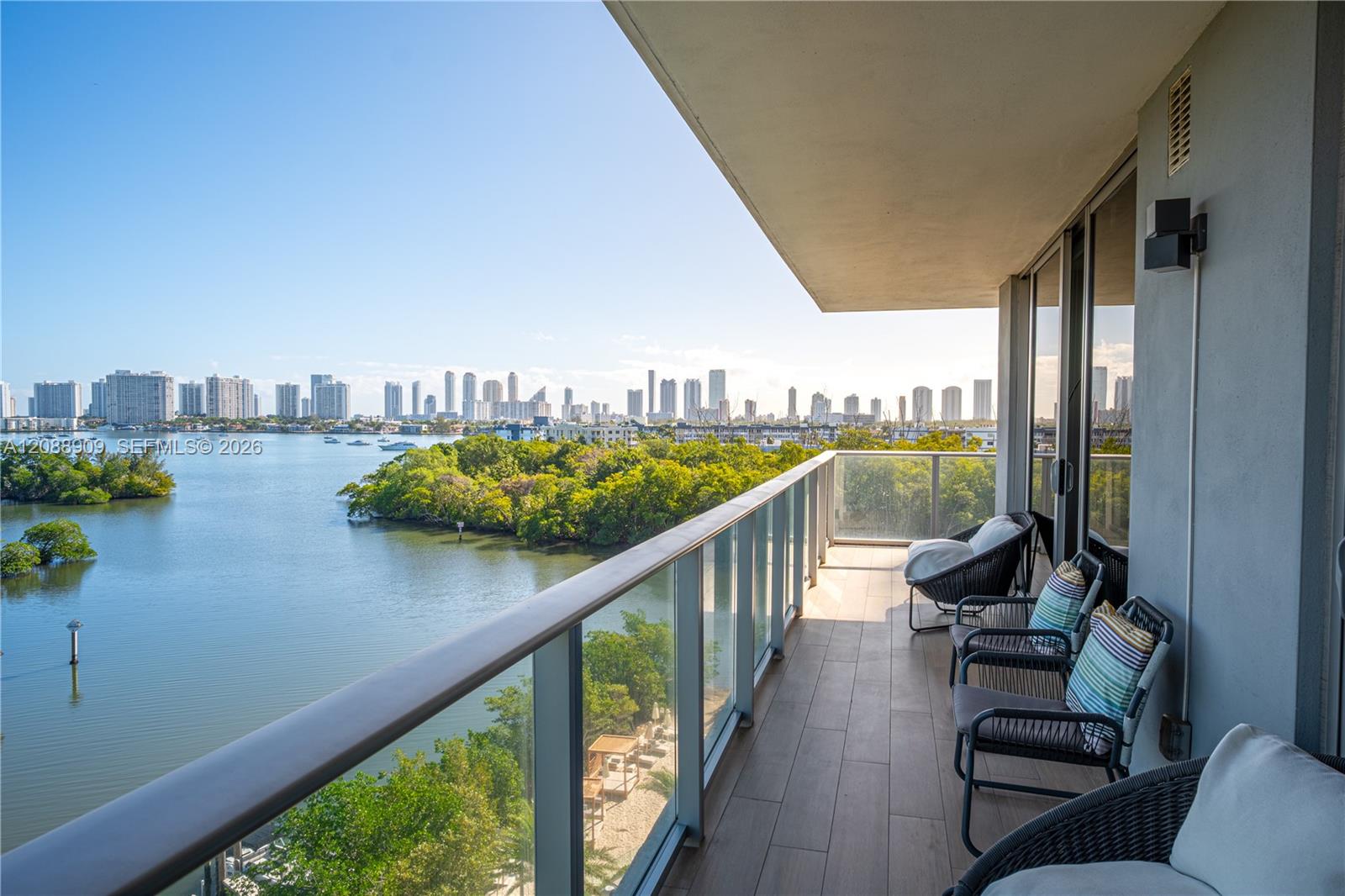 16385 Biscayne Blvd # 707 — Photo 4