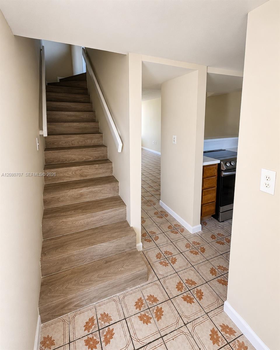 20108 SW 123rd Dr # 20108 — Photo 3