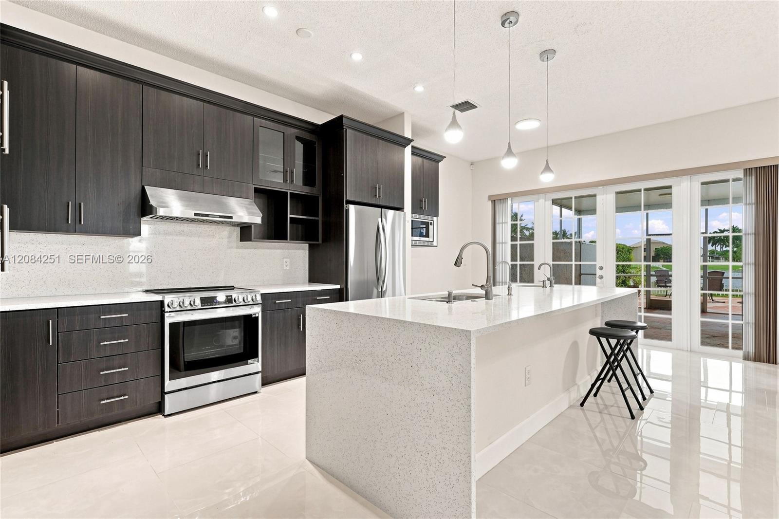 1421 NW 159th Ave — Photo 3
