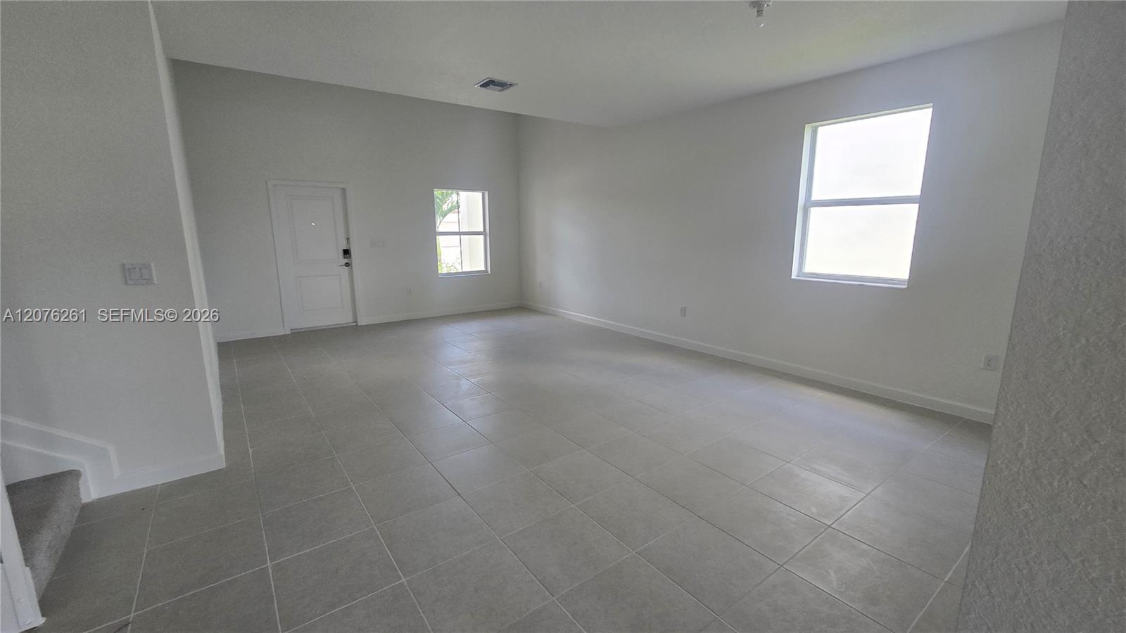 2475 SE 29th Dr — Photo 5