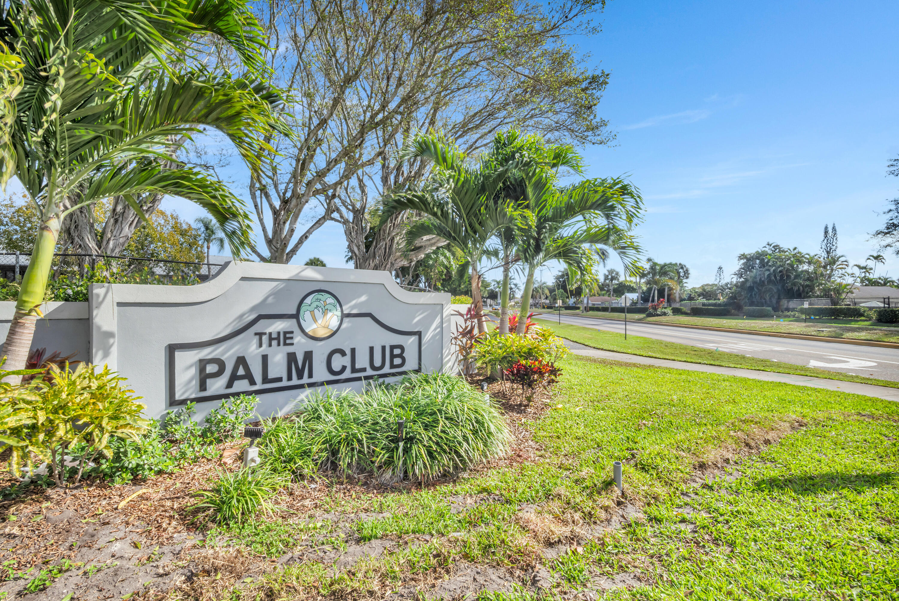 1012 Green Pine Boulevard # H2, West Palm Beach FL 33409