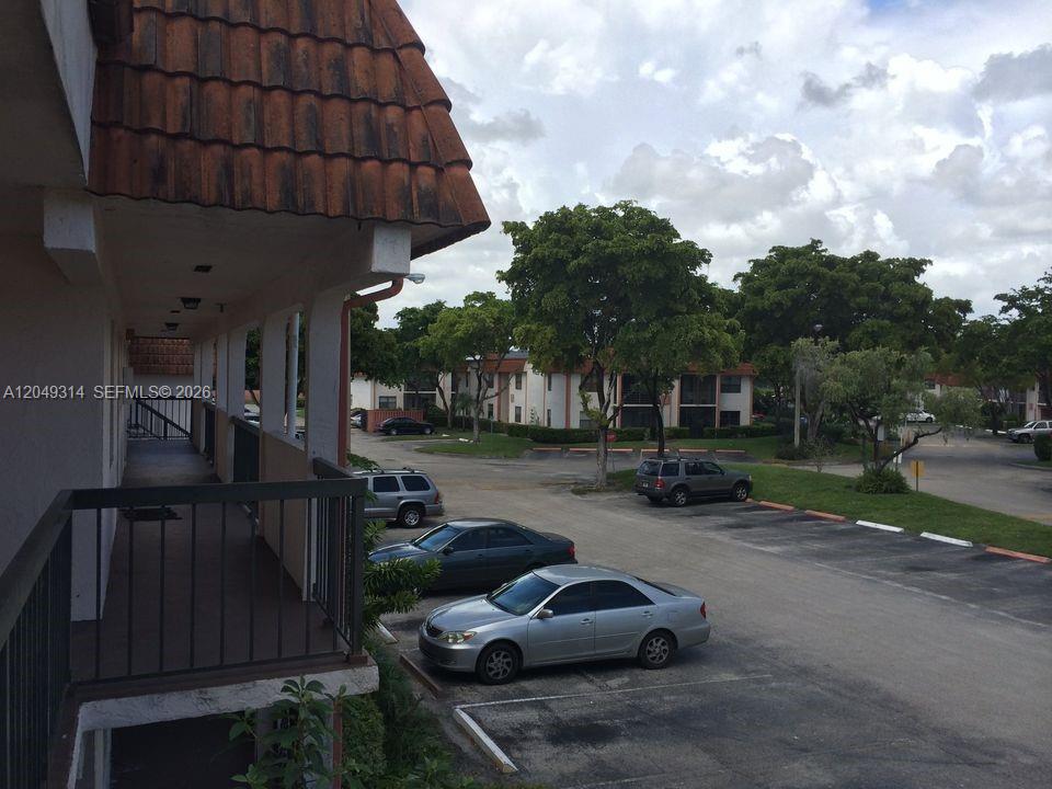 861 NE 207th Ln # 14, Miami FL 33179