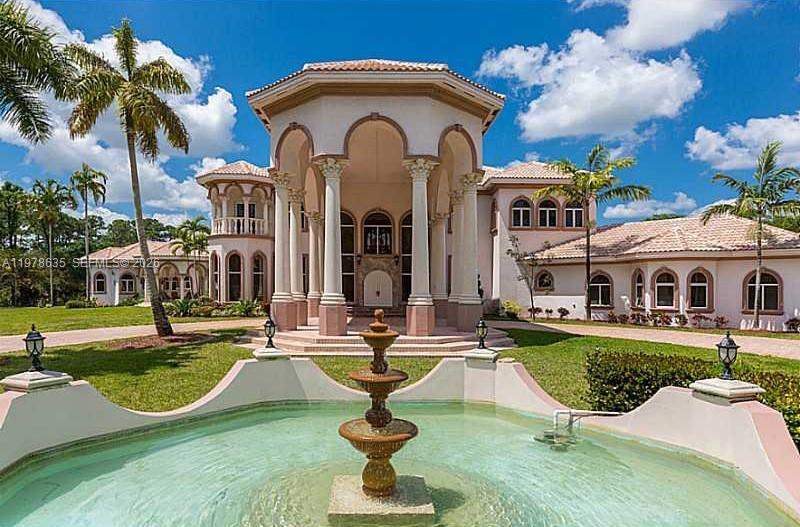 21579 Cartagena Dr, Boca Raton FL 33428