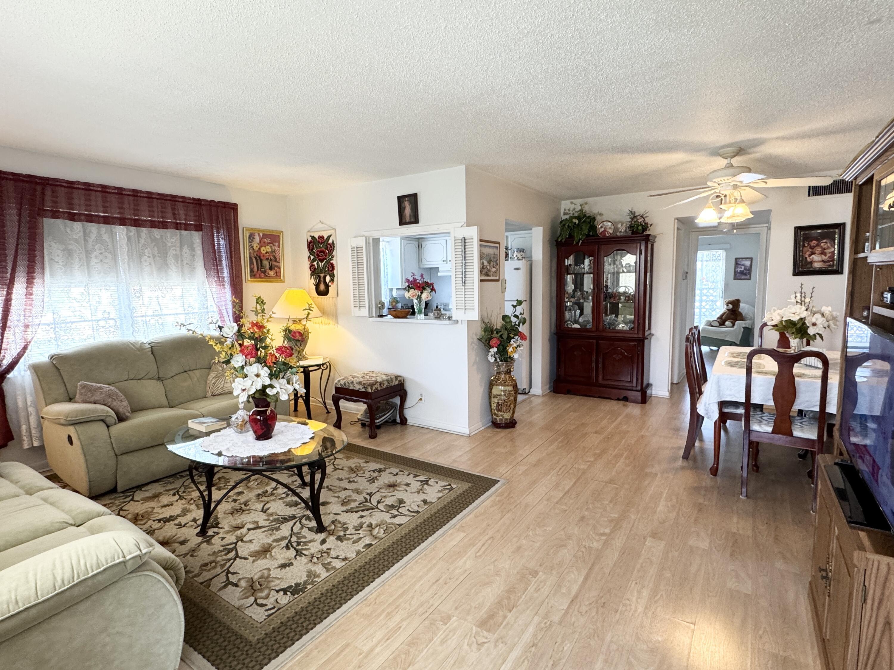 148 Bedford F, West Palm Beach FL 33417