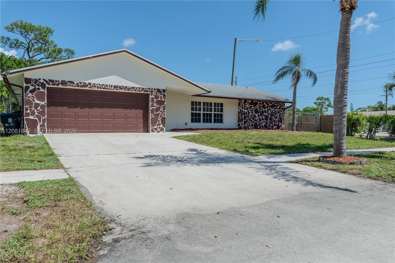 4513 Blue Pine Cir — Photo 3
