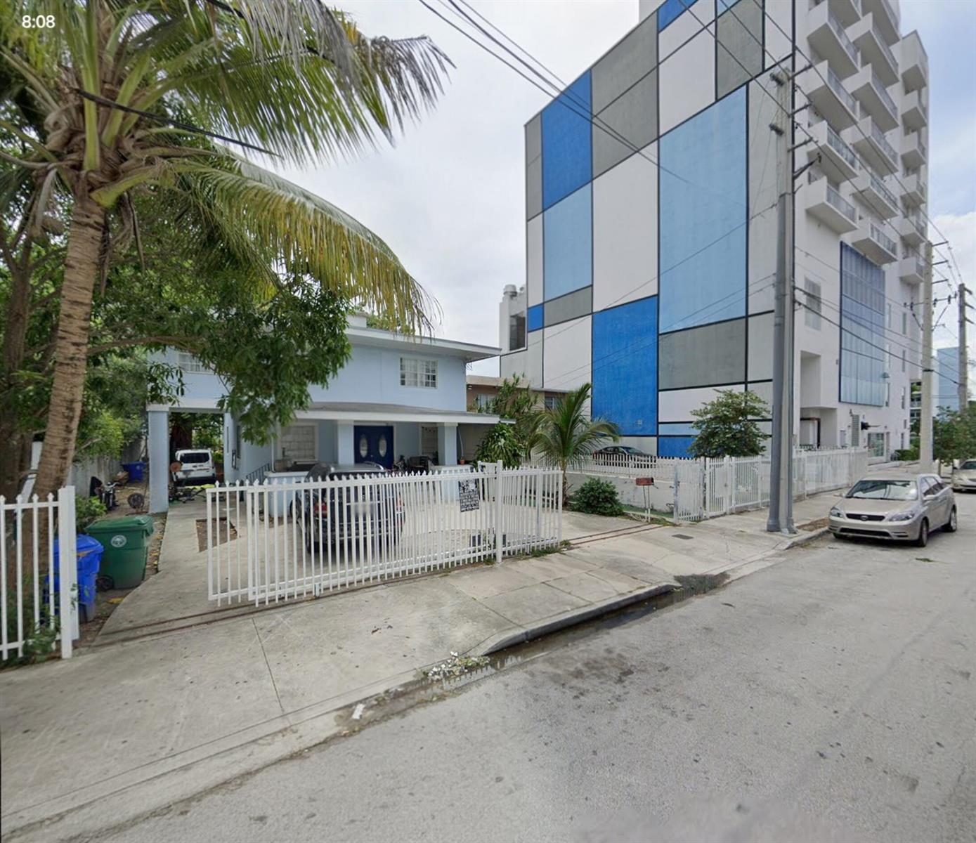 652 NW 1st Street, Miami FL 33128
