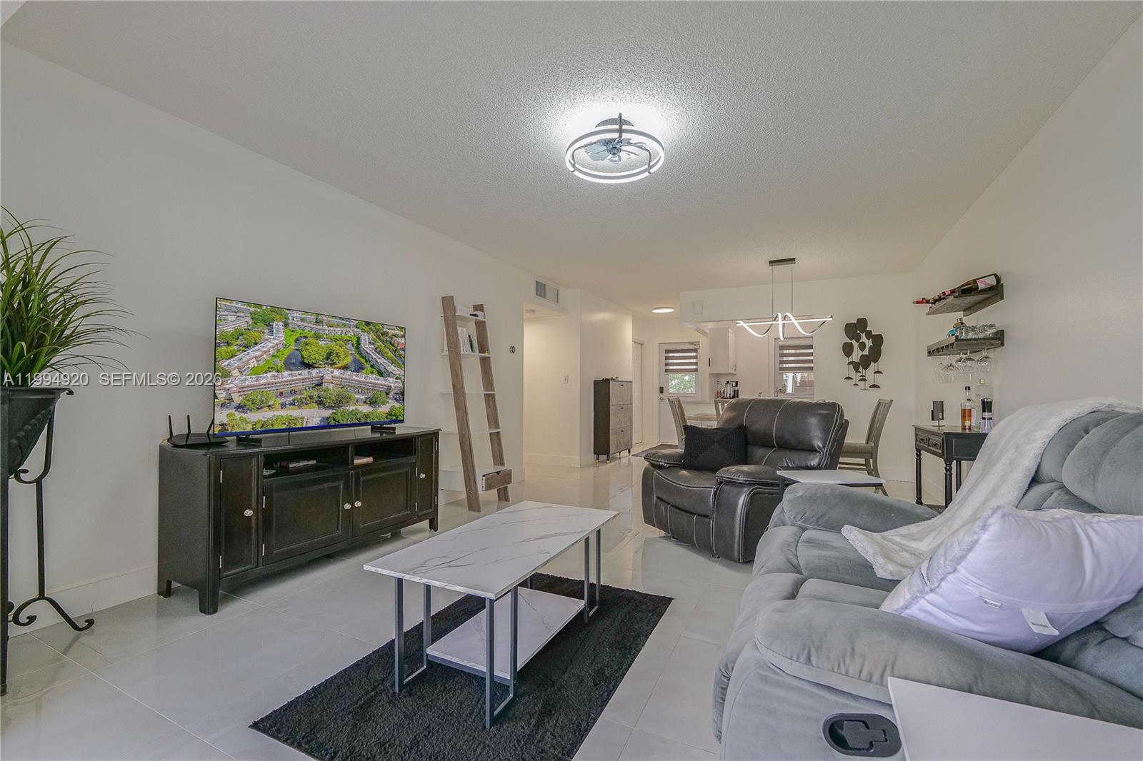 4701 NW 34th St # 502 — Photo 2