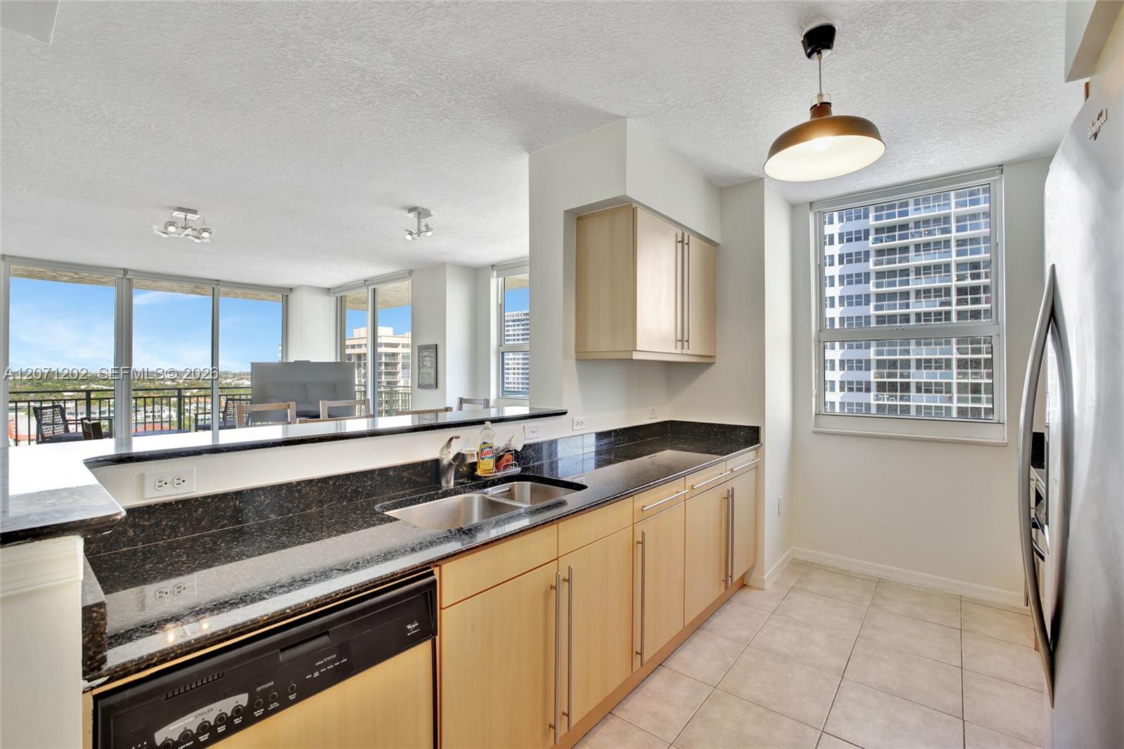 2080 S OCEAN DR # 1102 View 5