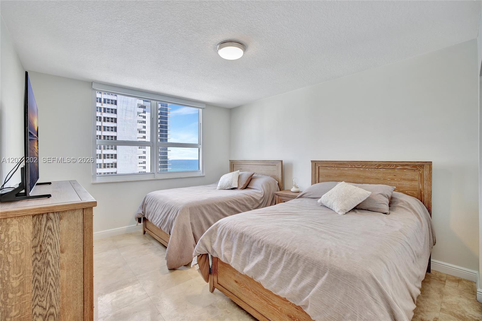 2080 S OCEAN DR # 1102 View 6