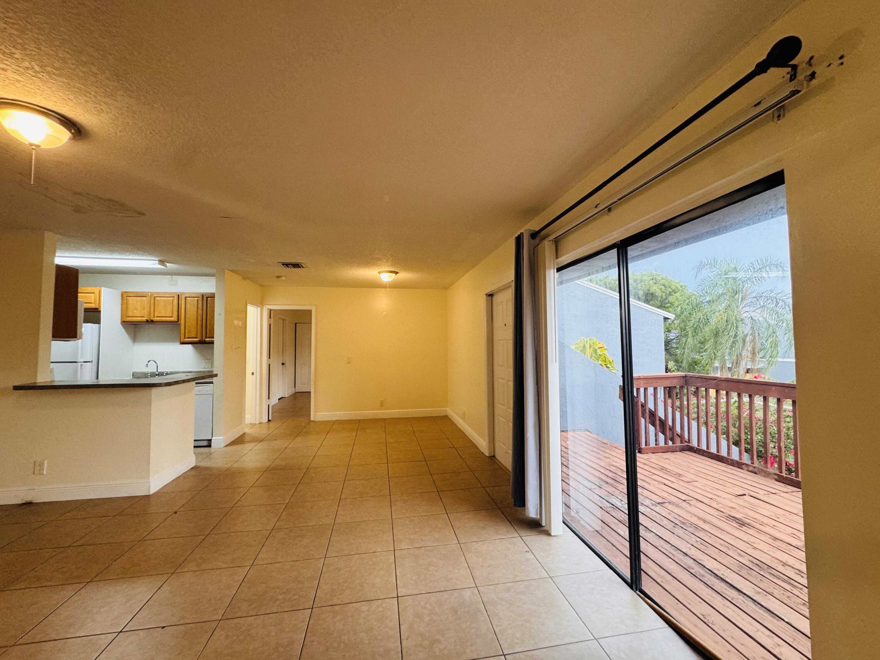 7 CROSSINGS Circle # G, Boynton Beach FL 33435