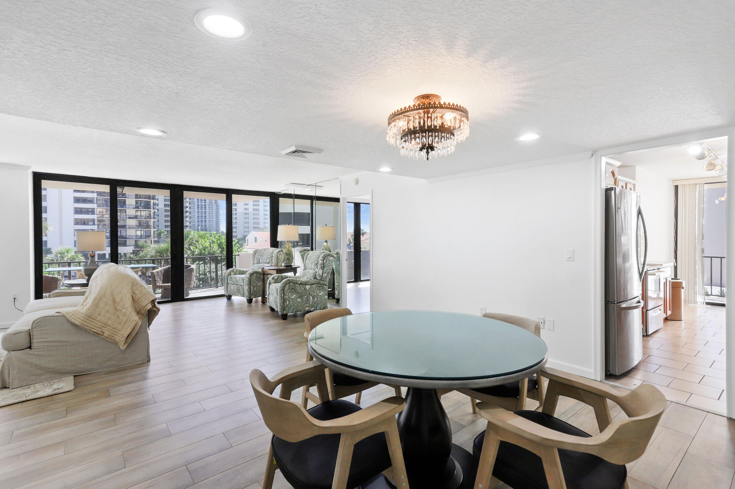 4200 N Ocean Drive # 304 — Photo 4