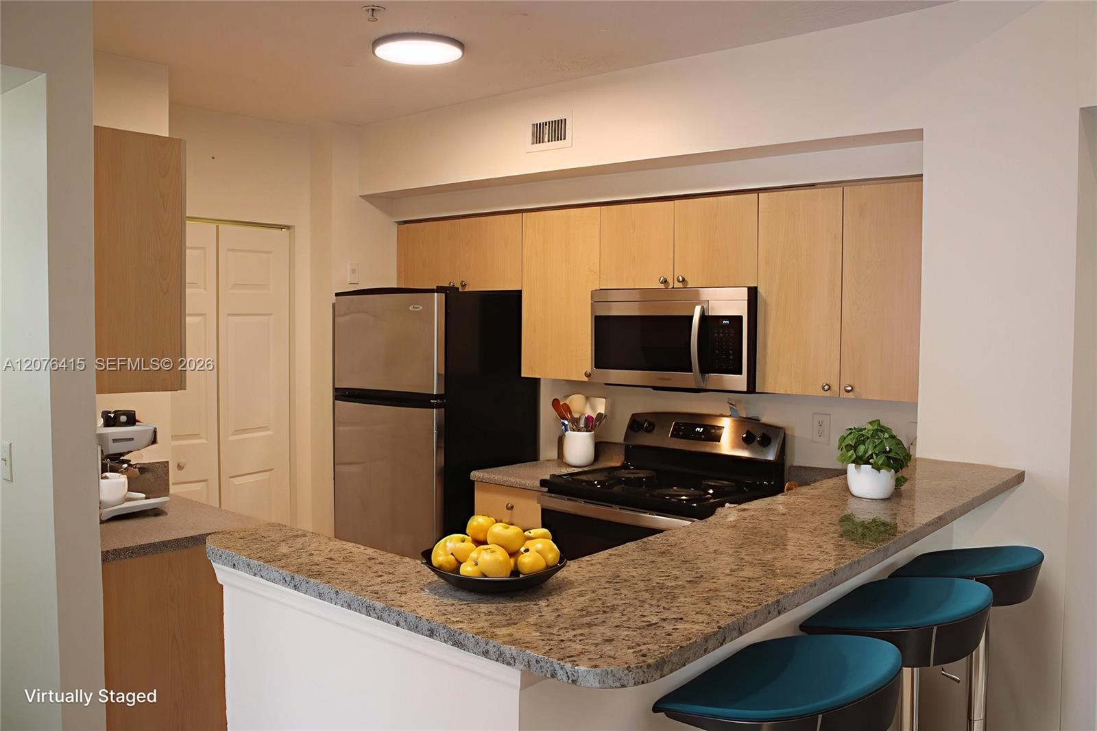 2400 E Preserve Way # 304 — Photo 3