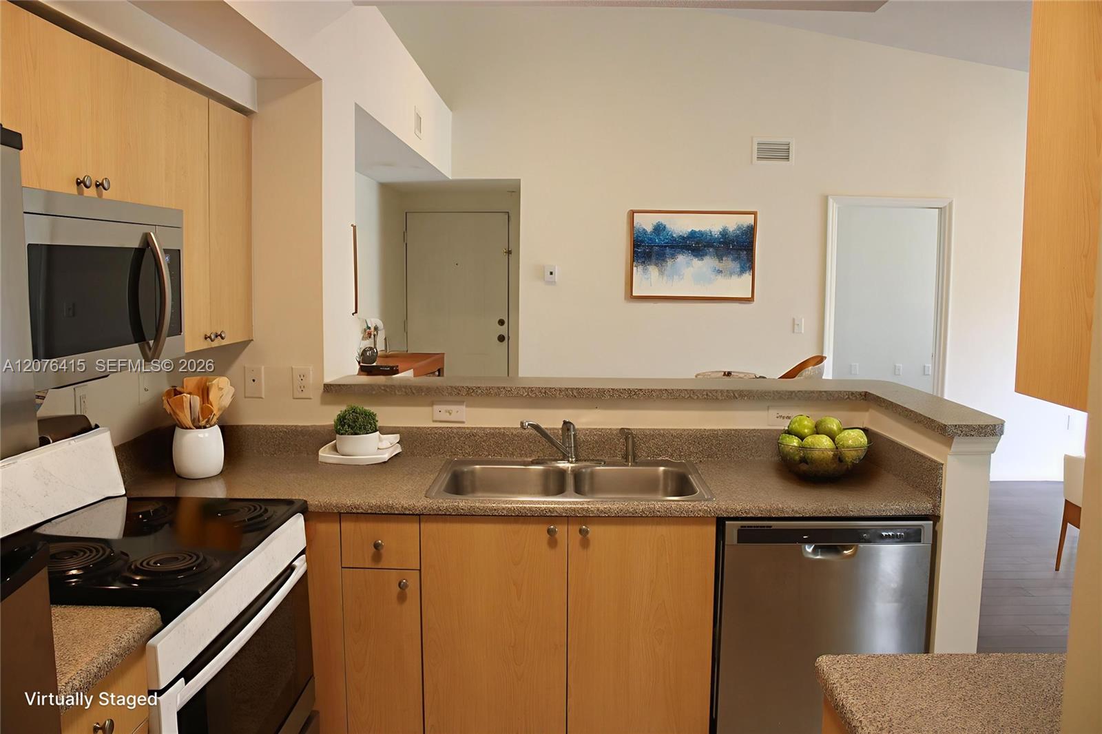 2400 E Preserve Way # 304 — Photo 4