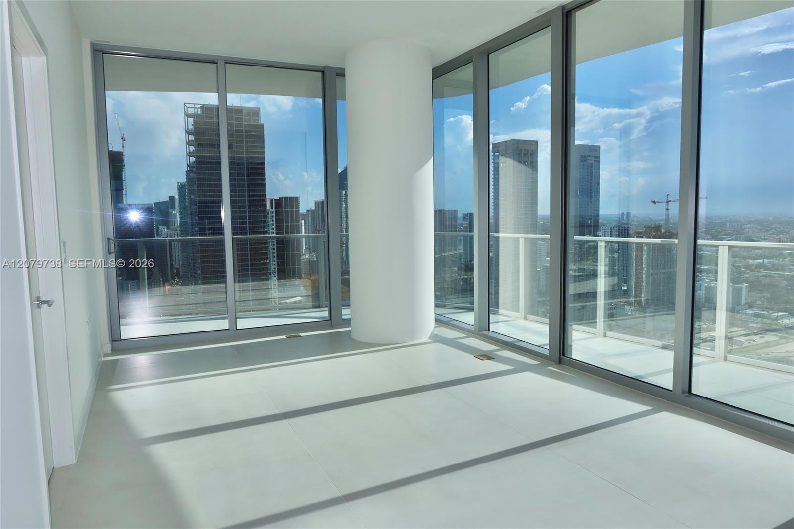 1400 biscayne blvd # 4502 — Photo 2