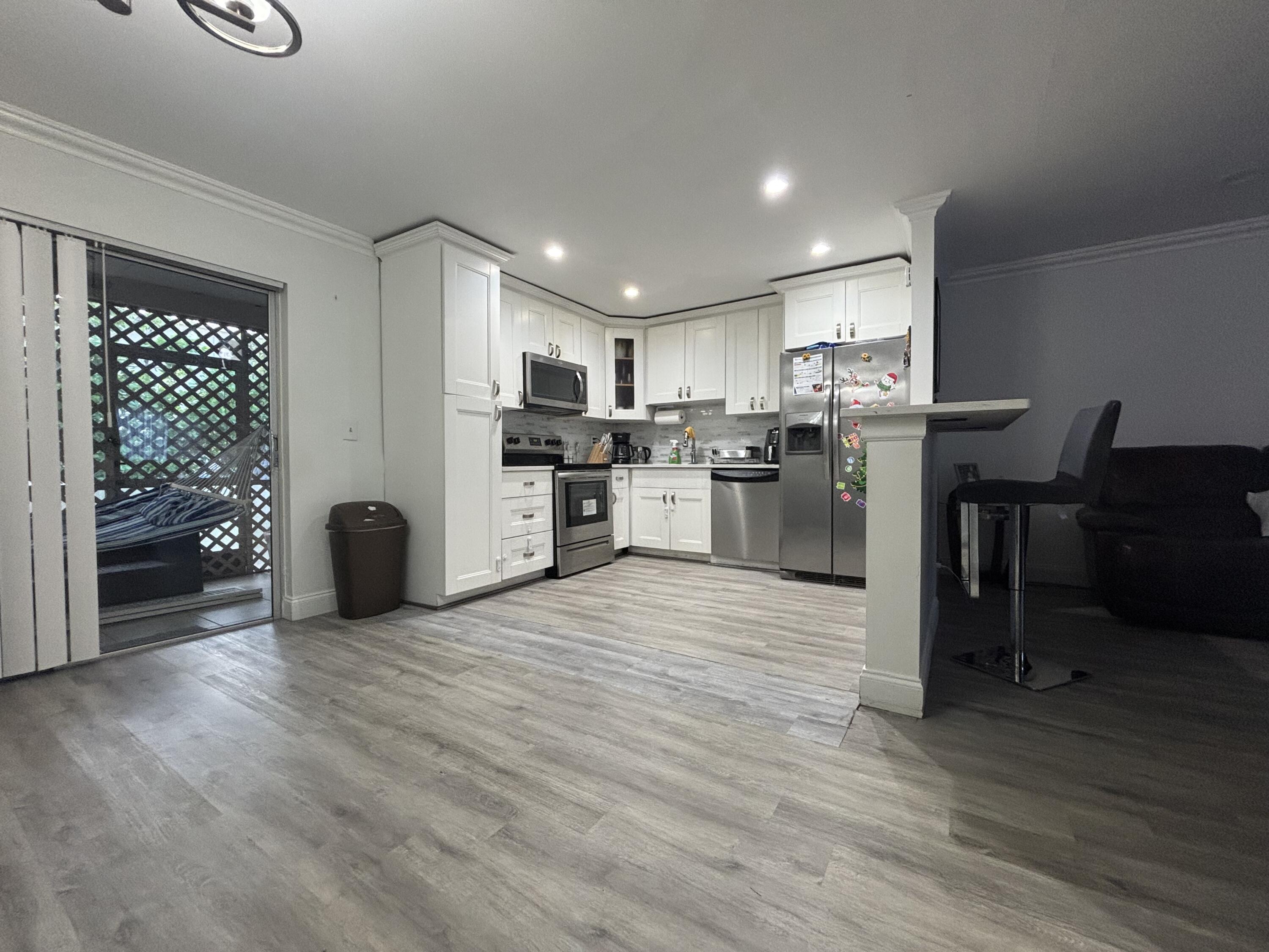 3305 MALLARD CLOSE # 54 — Photo 3