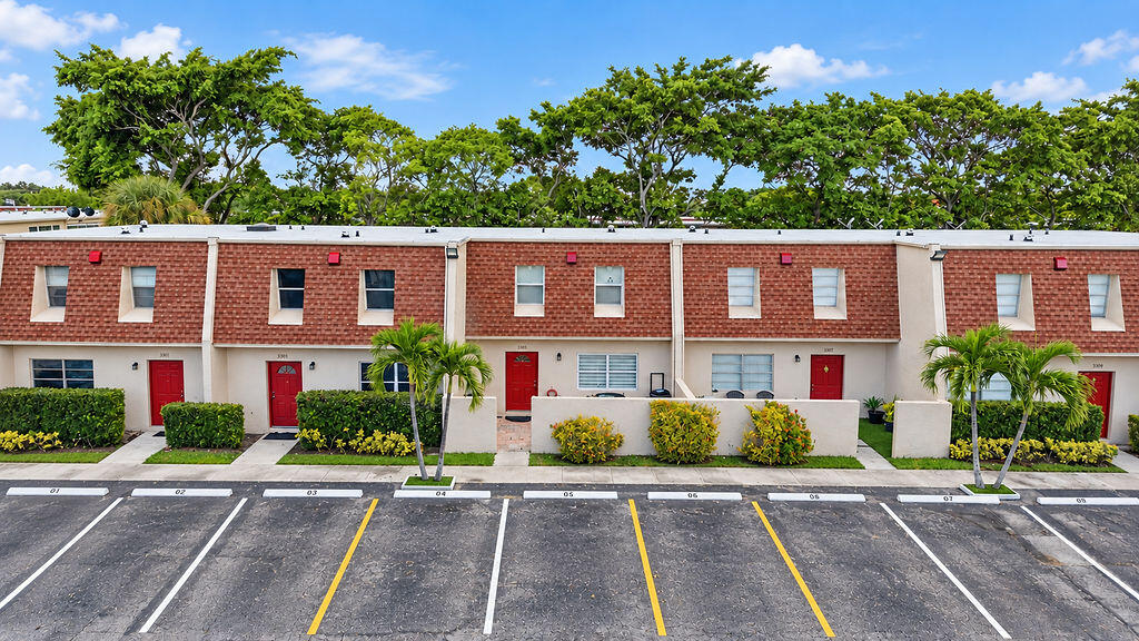 3305 MALLARD CLOSE # 54 — Photo 4