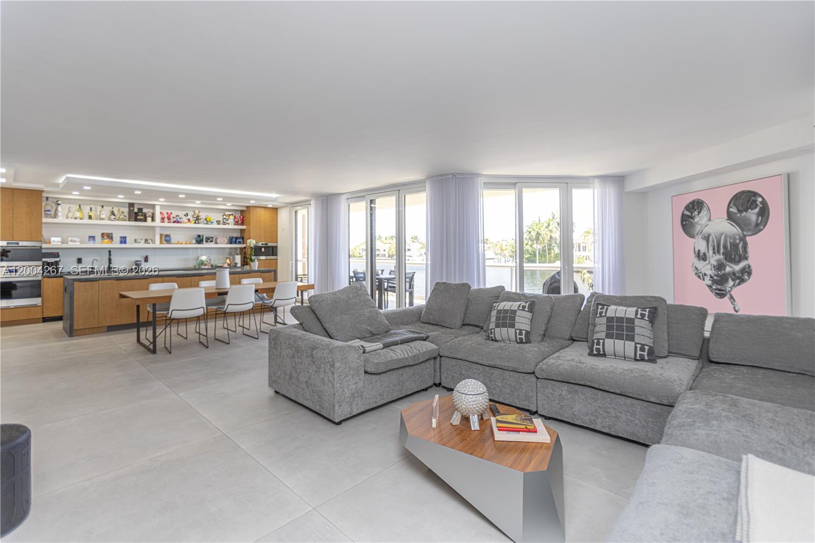 20191 E Country Club Dr # TH9, Aventura FL 33180