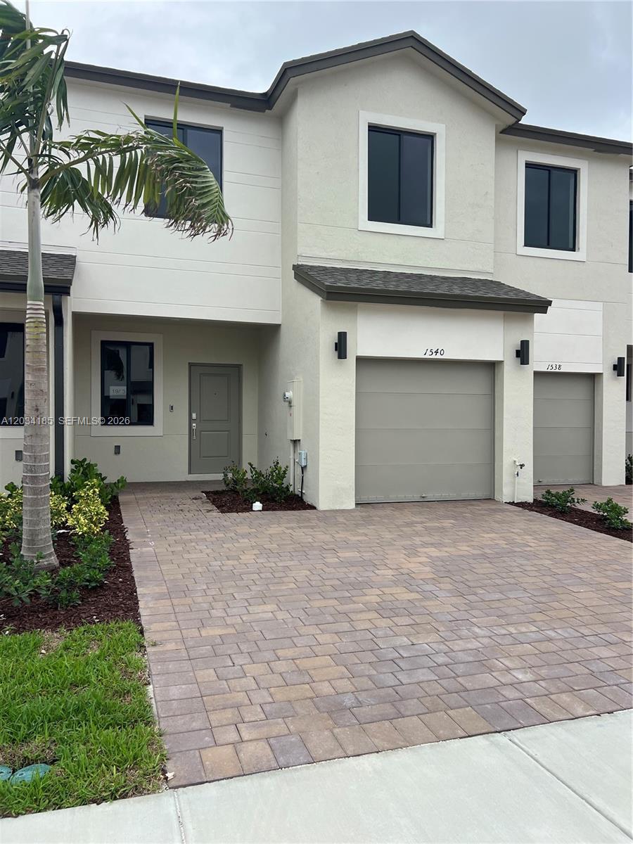 1540 NW 1st St, Florida City FL 33034