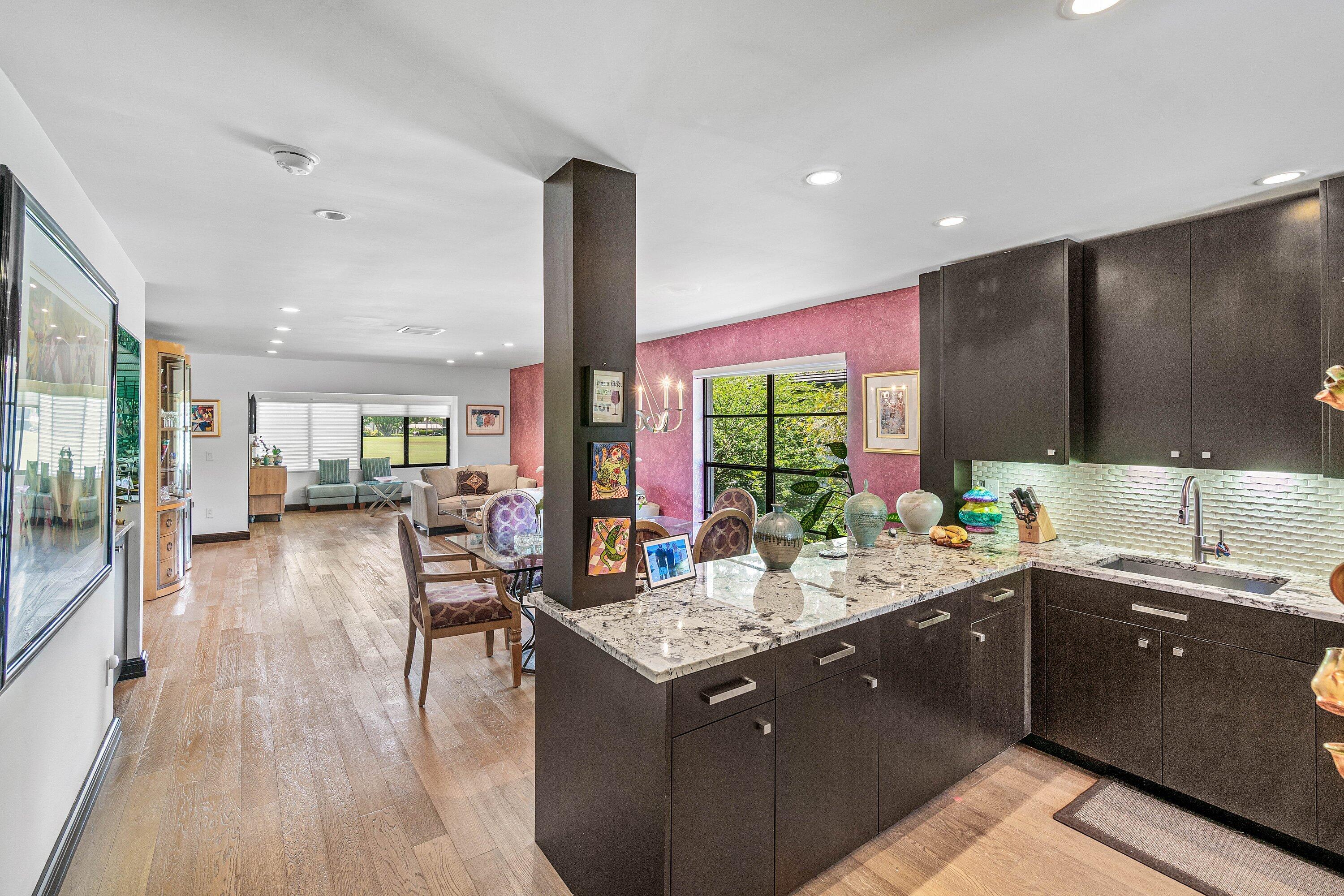 7 SOUTHPORT Lane # H — Photo 4