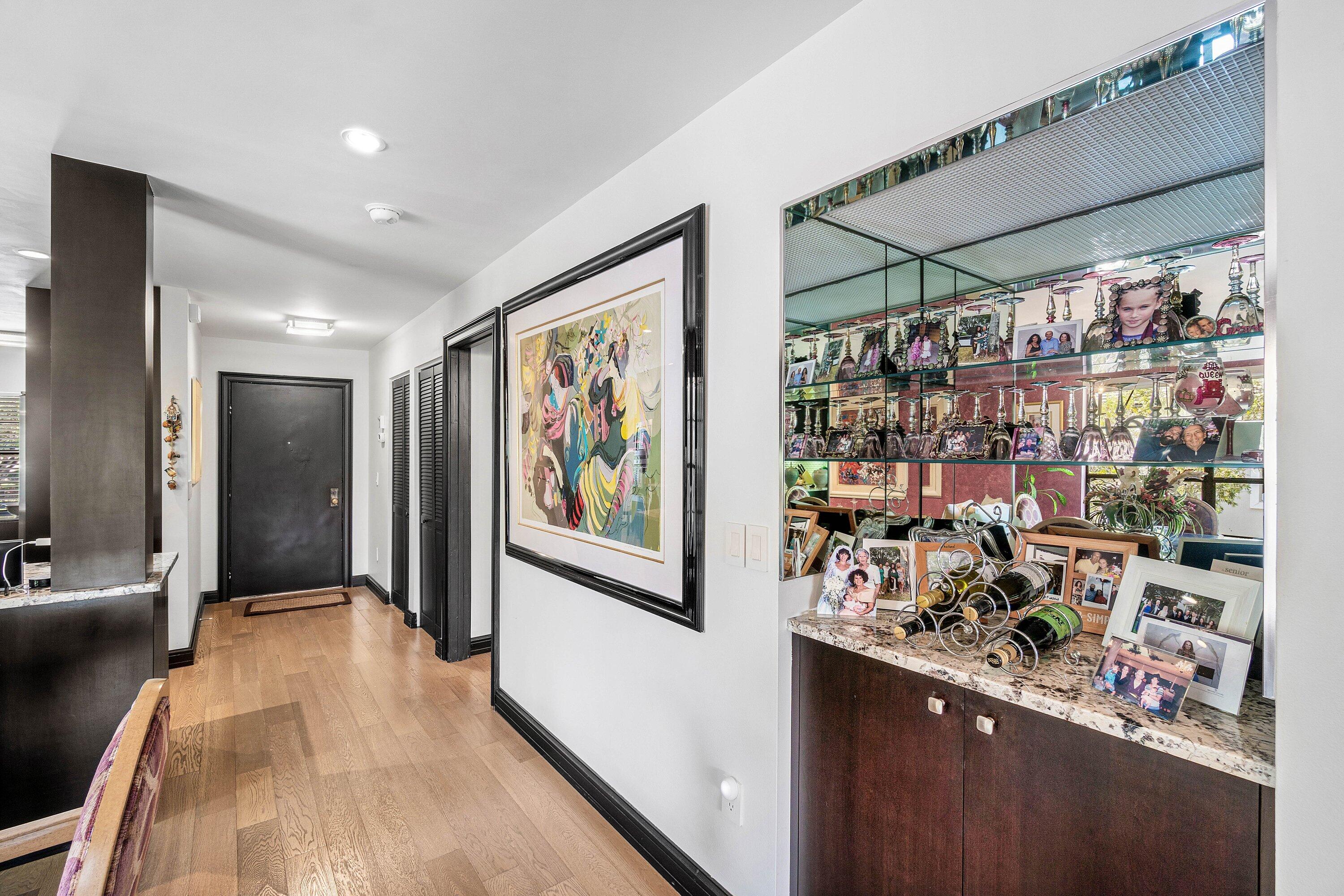 7 SOUTHPORT Lane # H — Photo 3