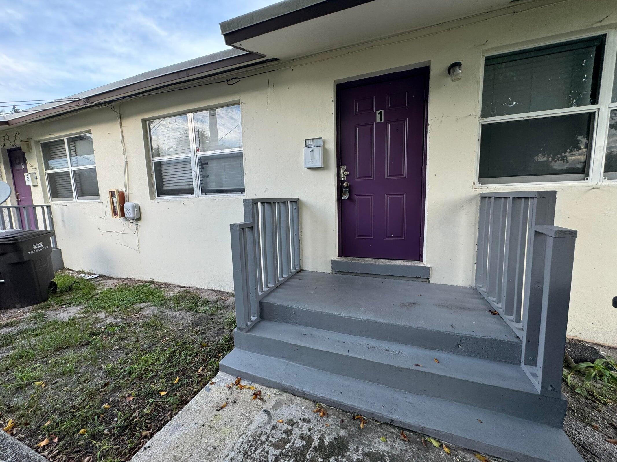 907 8th Street # 1, West Palm Beach FL 33401