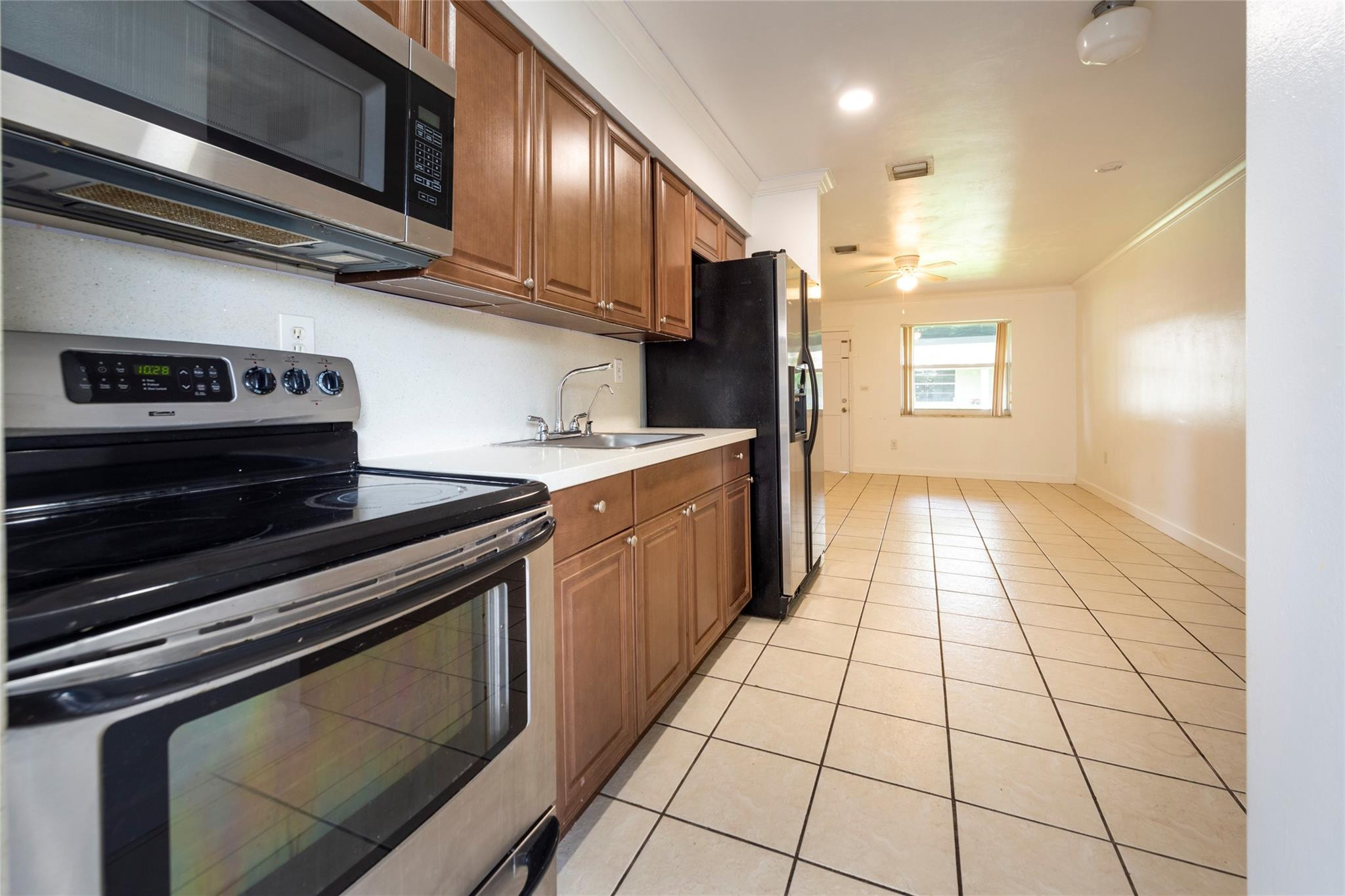 6170 SW 43RD Street # 2, Davie FL 33314
