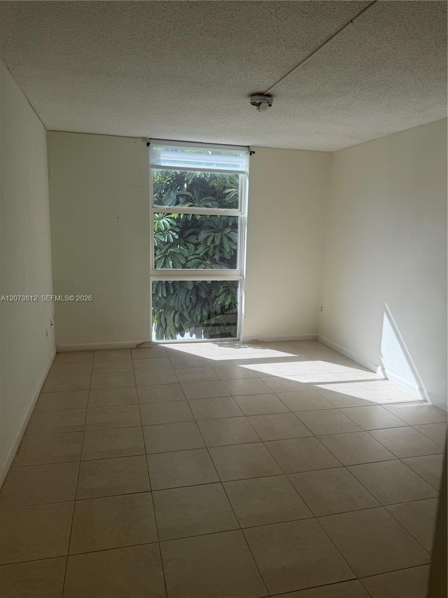 16851 NE 23rd Ave # B214 — Photo 5