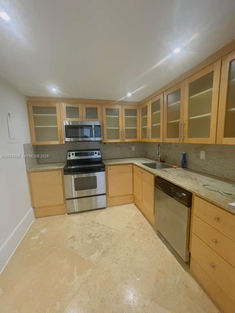 780 NE 69th St # 1507 — Photo 2