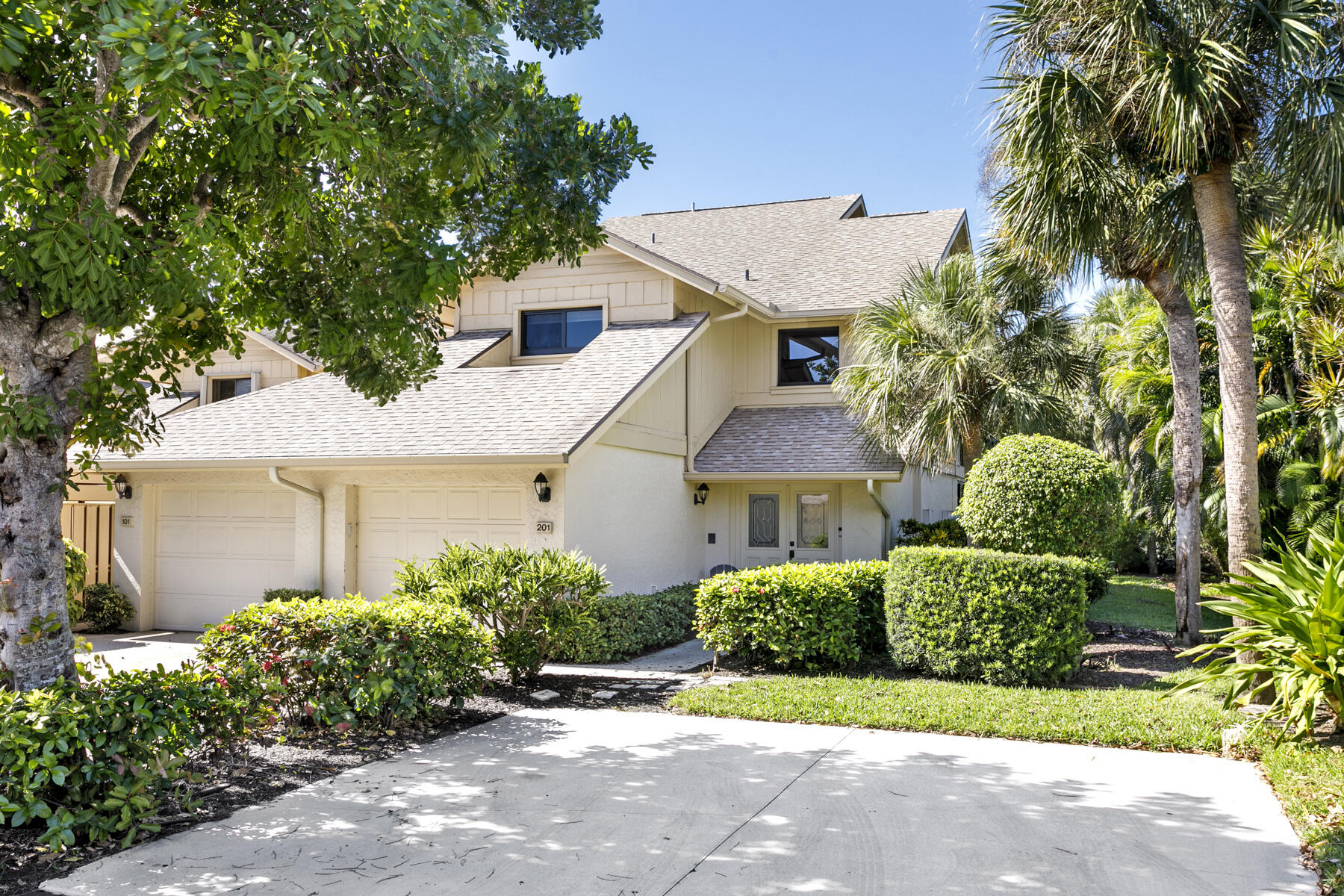17137 Waterbend Drive # 201 — Photo 3
