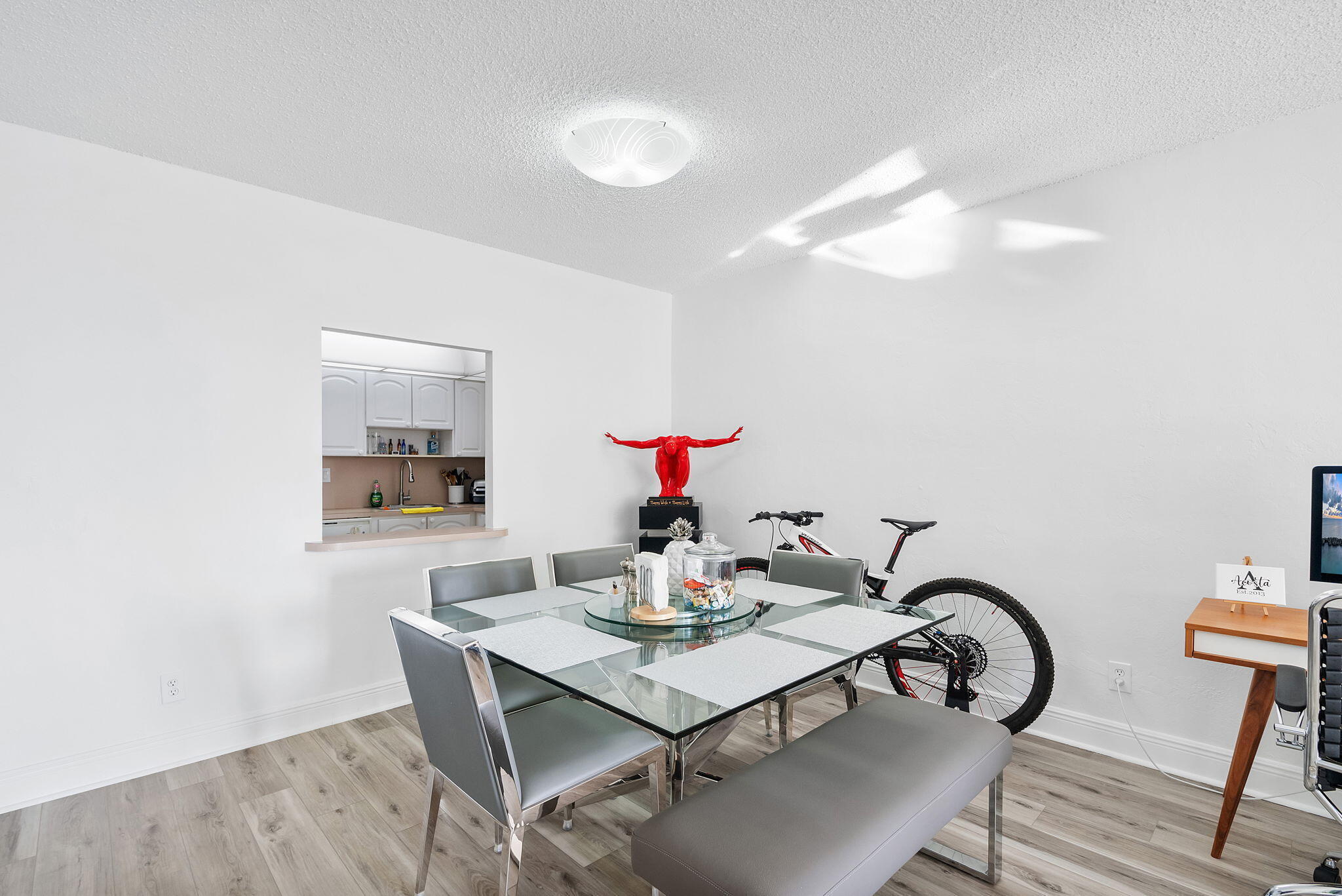 19380 Collins Avenue # 523 View 11