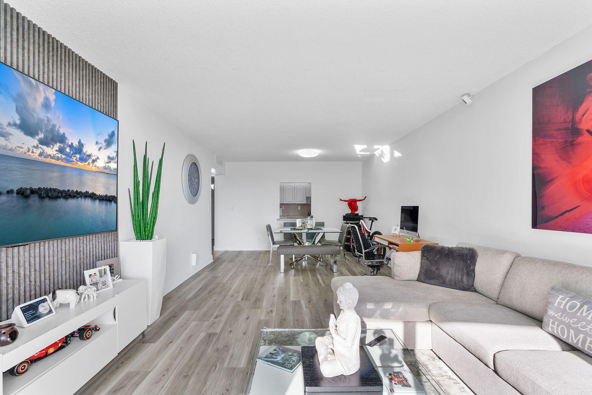 19380 Collins Avenue # 523 View 3