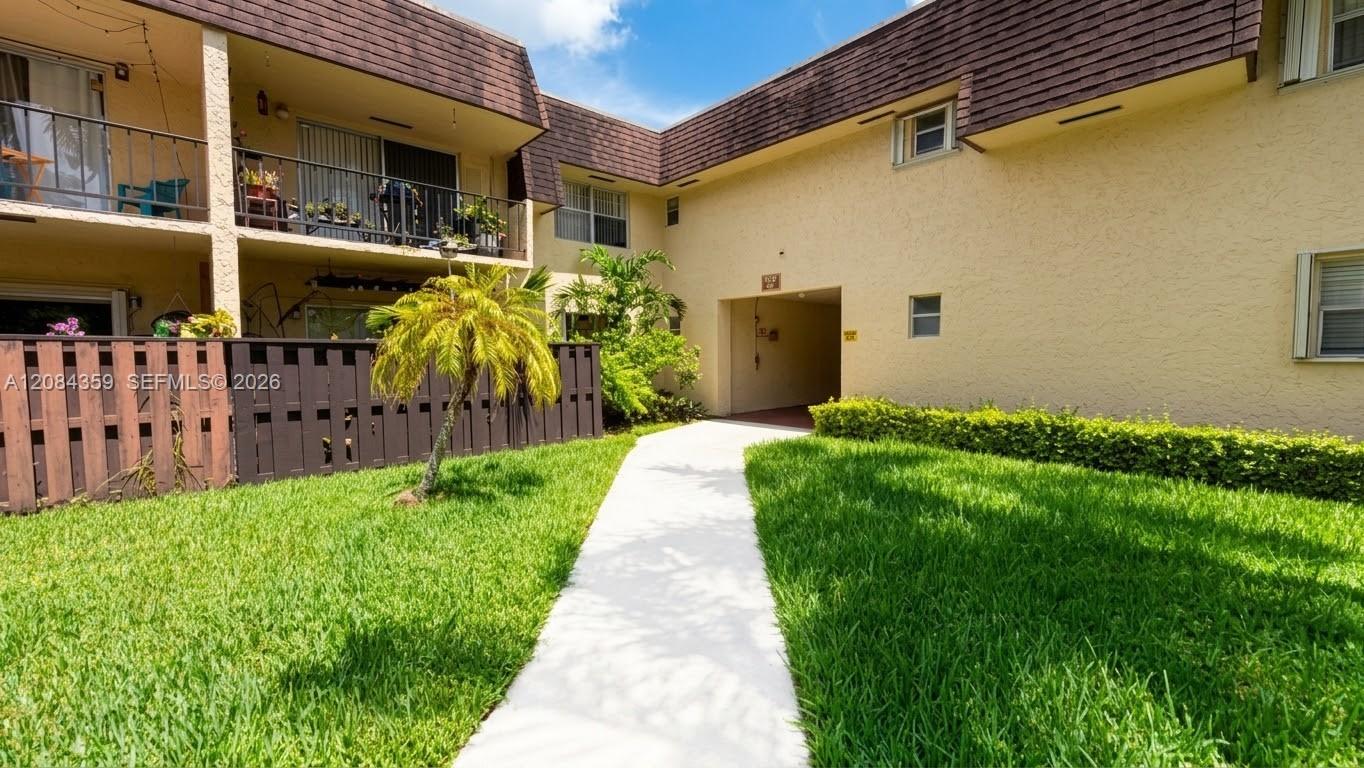 9100 SW 137th Ter # 3 — Photo 3