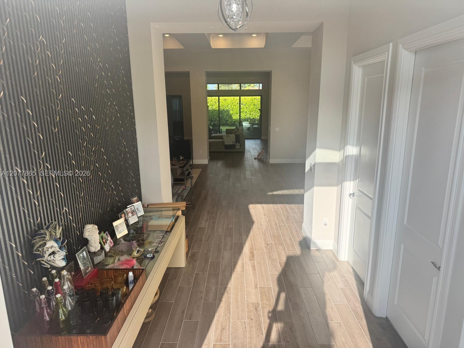 9296 Porto Way — Photo 3