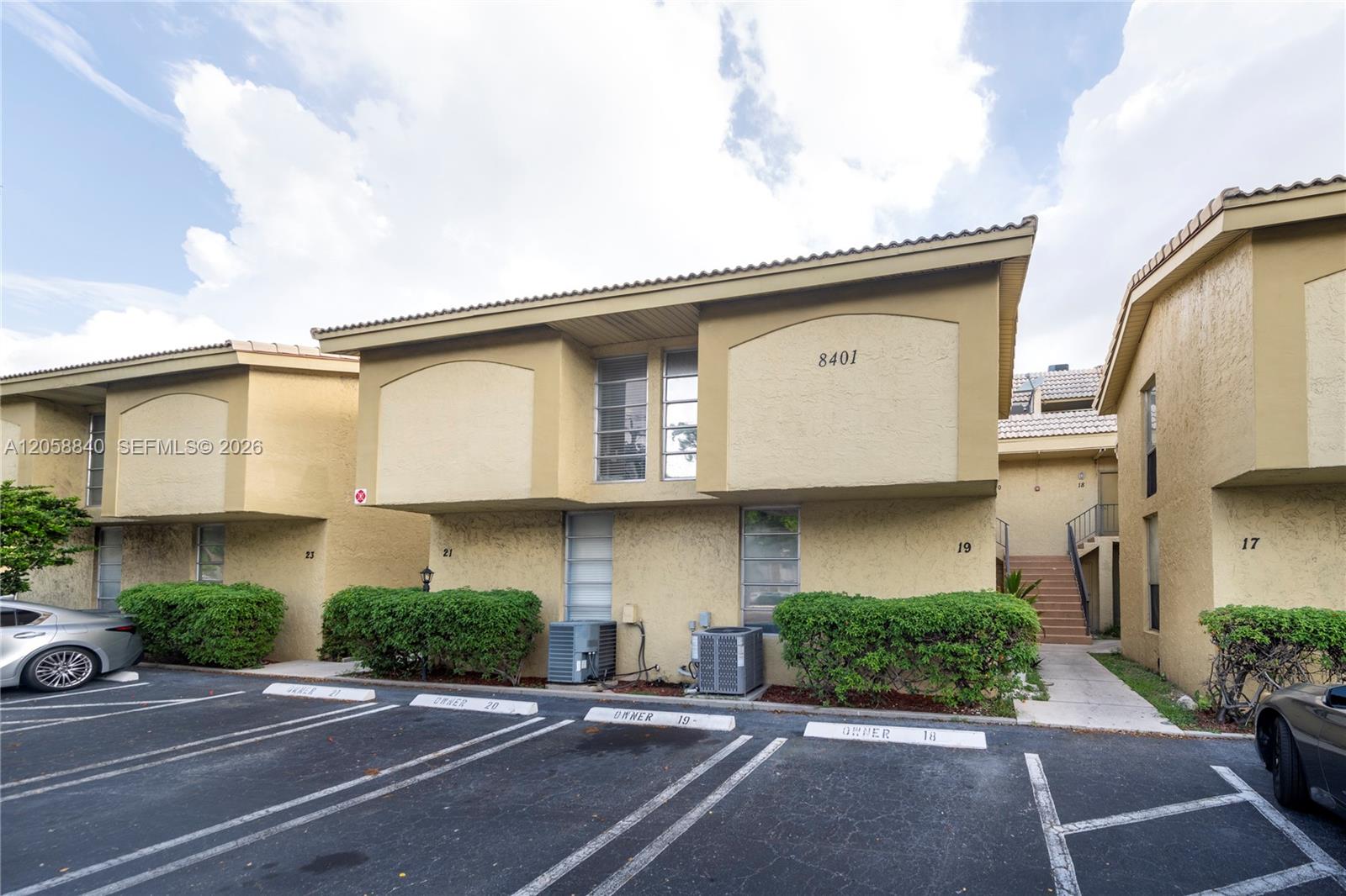 8401 W Sample Rd # 19, Coral Springs FL 33065