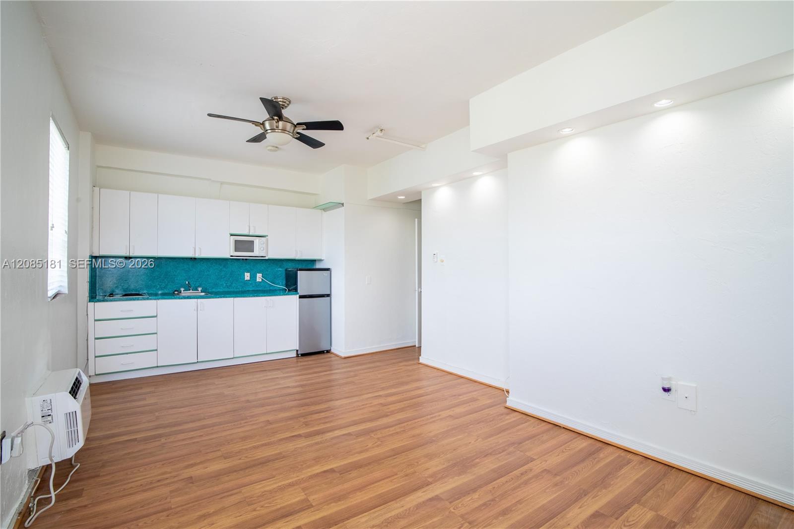 255 W 24th St # 436 — Photo 2