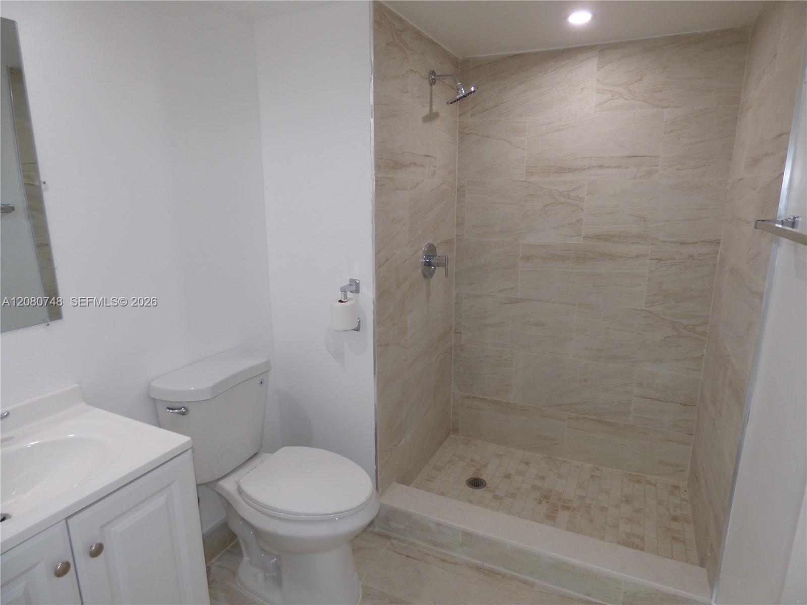 361 S Hollybrook Dr # 302 — Photo 4
