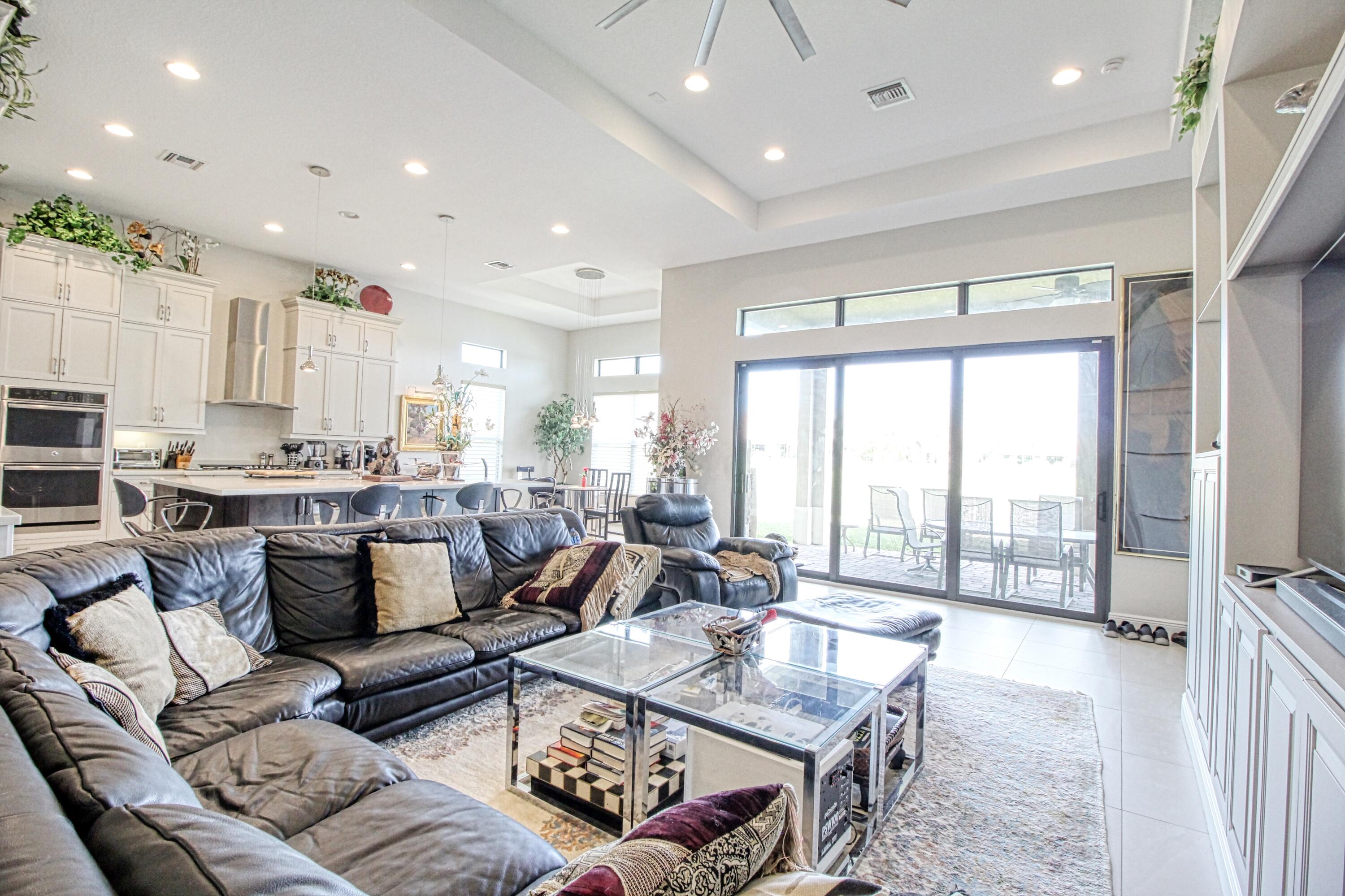 12095 Bastille Circle E — Photo 5
