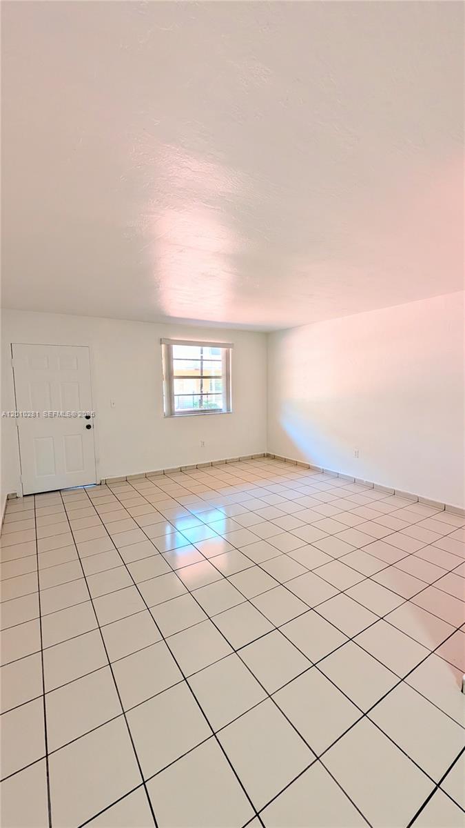 4655 Palm Ave # 124 — Photo 2