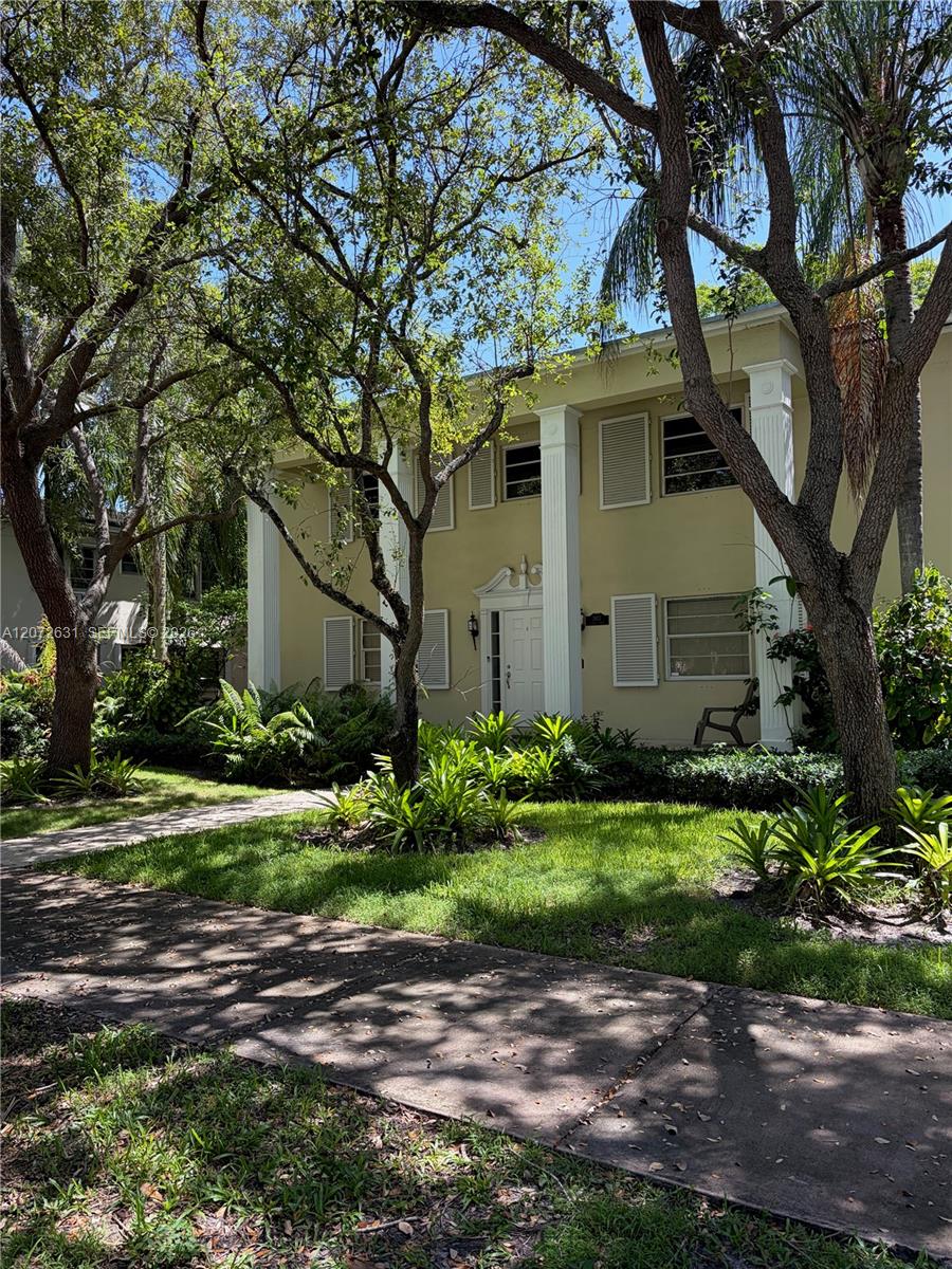 3923 Segovia St — Photo 2