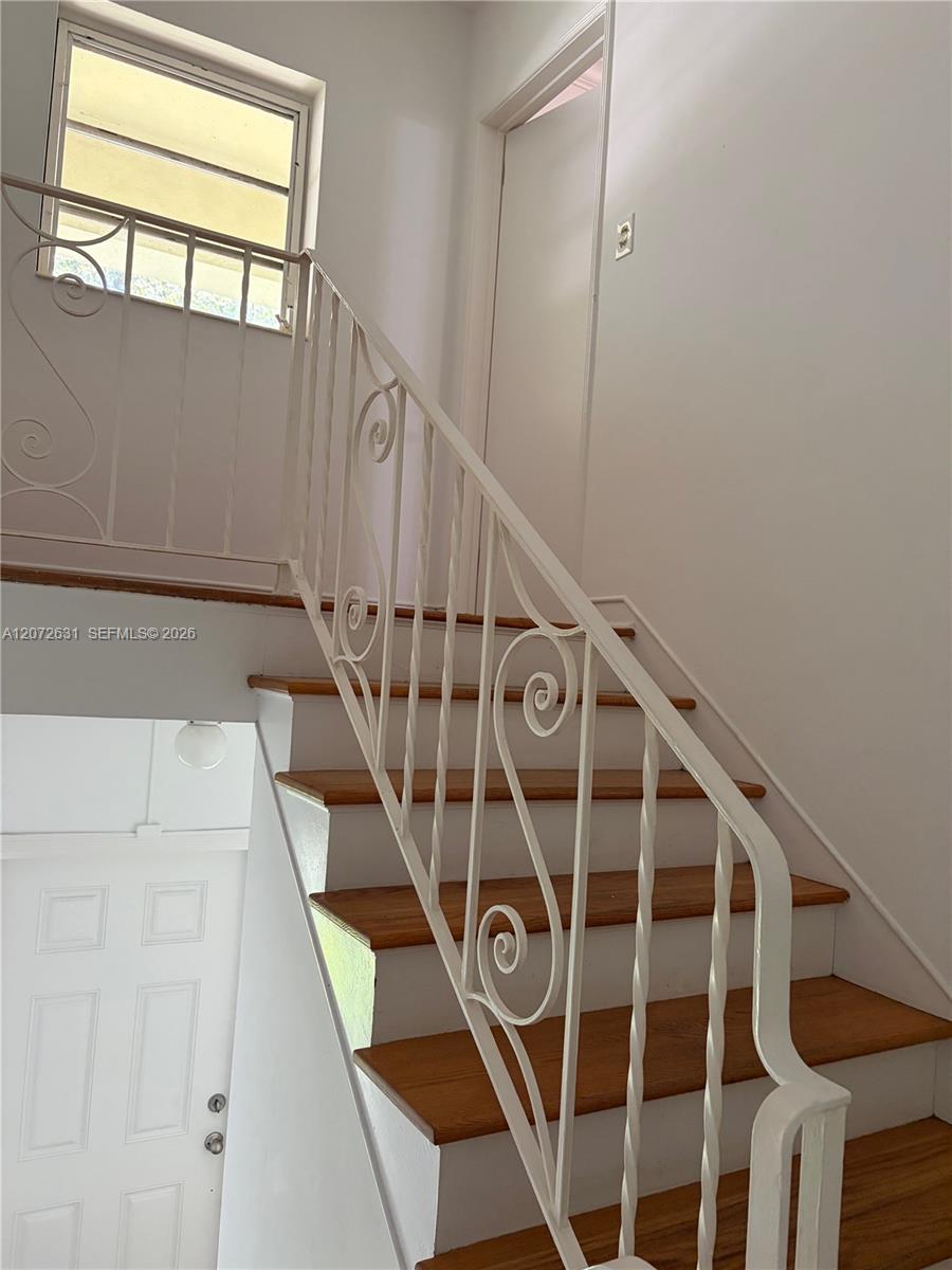 3923 Segovia St — Photo 5
