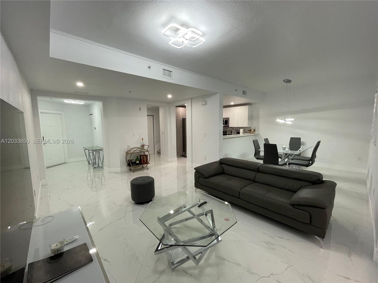 10885 NW 89th Ter # 206 — Photo 5