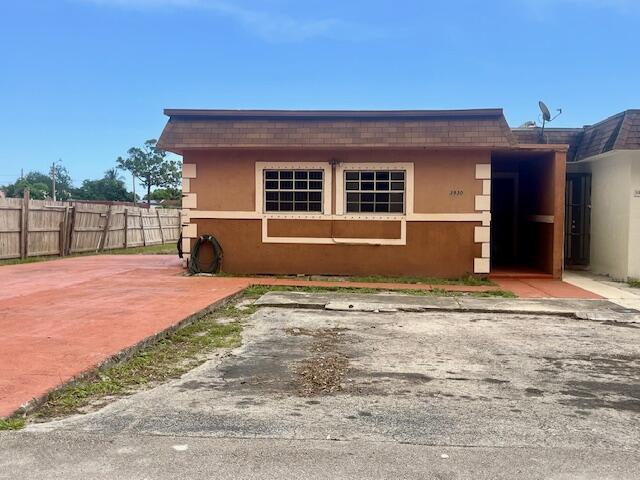 3930 NW 207 St Road, Miami Gardens FL 33055